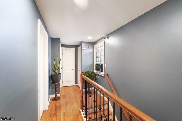 190 Devon Ter, Kearny Town, NJ 07032