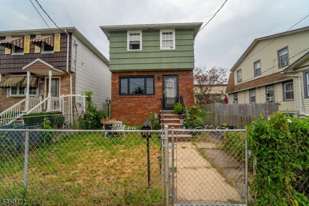 190 Devon Ter, Kearny Town, NJ 07032