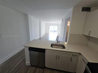 8101 Crespi Blvd 402, Miami Beach, FL 33141