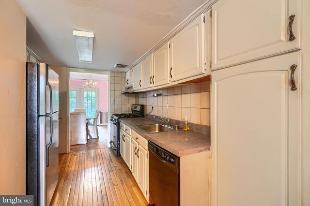 5958 WESTCHESTER PARK DR, College Park, MD 20740
