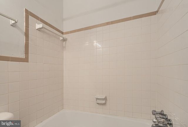 5958 WESTCHESTER PARK DR, College Park, MD 20740