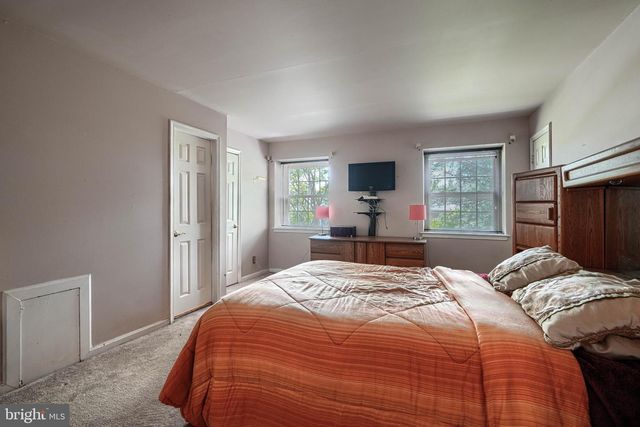 5958 WESTCHESTER PARK DR, College Park, MD 20740