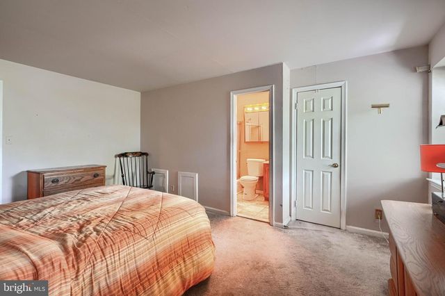 5958 WESTCHESTER PARK DR, College Park, MD 20740