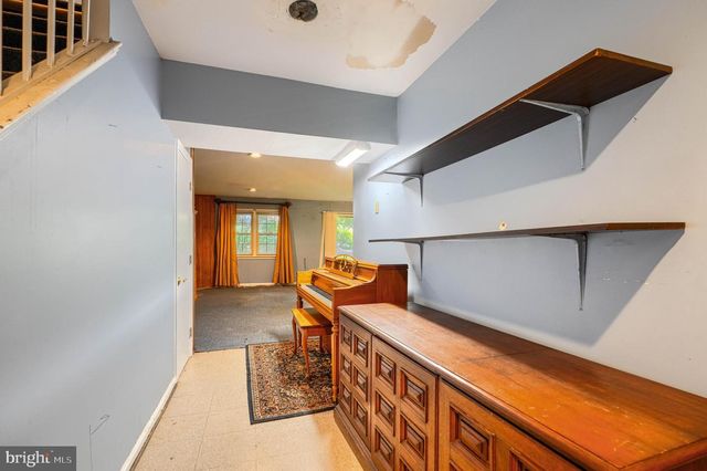 5958 WESTCHESTER PARK DR, College Park, MD 20740