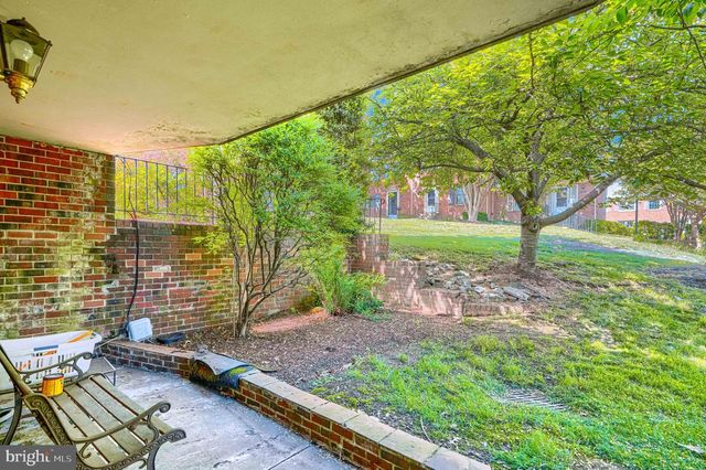 5958 WESTCHESTER PARK DR, College Park, MD 20740