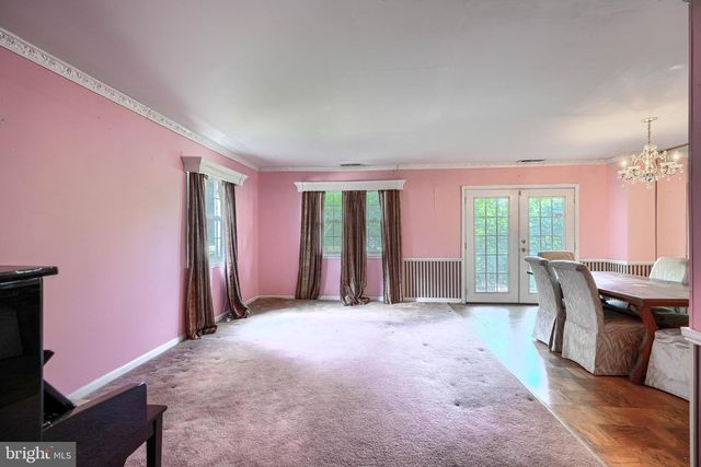 5958 WESTCHESTER PARK DR, College Park, MD 20740