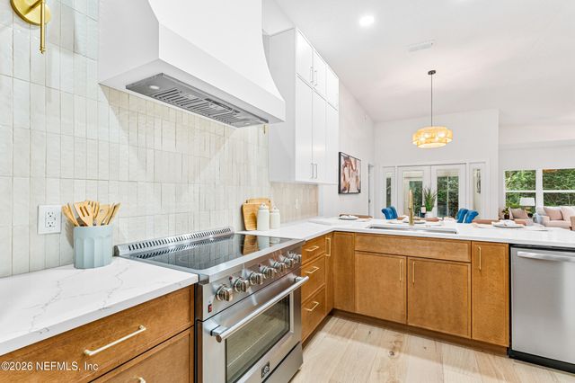 1872 OCEANSIDE Lane, Fernandina Beach, FL 32034