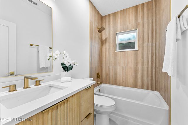 1872 OCEANSIDE Lane, Fernandina Beach, FL 32034