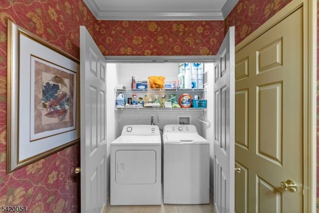 9 Goffle Brook Ct, Hawthorne Boro, NJ 07506