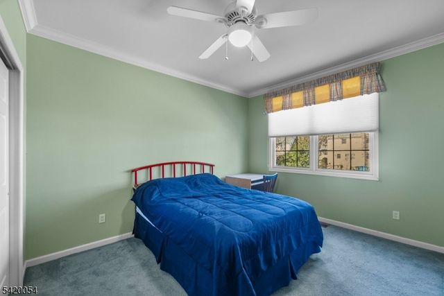 9 Goffle Brook Ct, Hawthorne Boro, NJ 07506