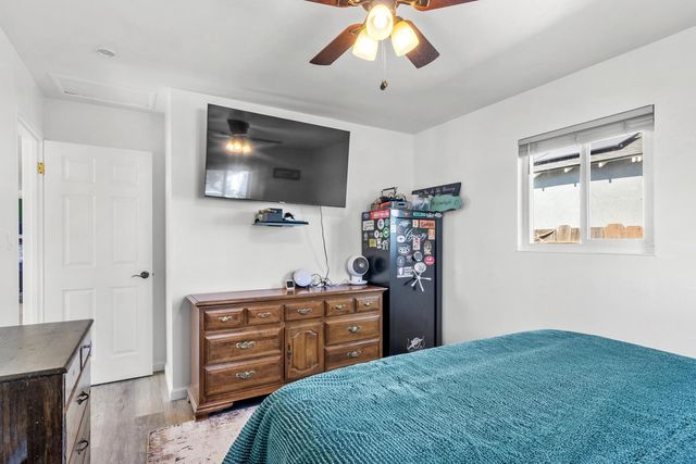 770 E E St, Oakdale, CA 95361