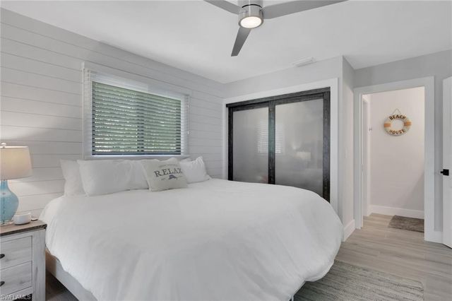 27129 Holly LN, Bonita Springs, FL 34135