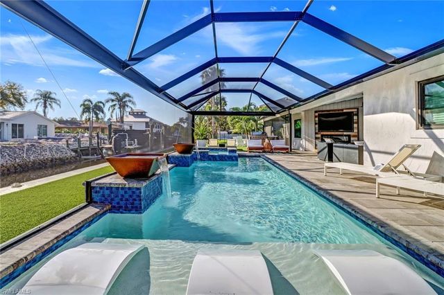 27129 Holly LN, Bonita Springs, FL 34135