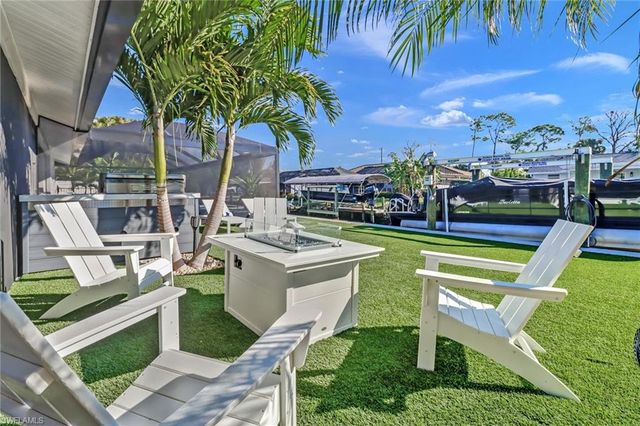 27129 Holly LN, Bonita Springs, FL 34135