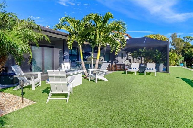 27129 Holly LN, Bonita Springs, FL 34135