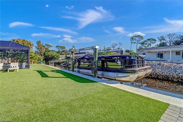 27129 Holly LN, Bonita Springs, FL 34135