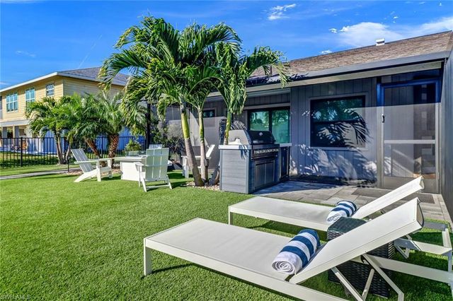 27129 Holly LN, Bonita Springs, FL 34135