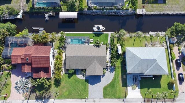 27129 Holly LN, Bonita Springs, FL 34135