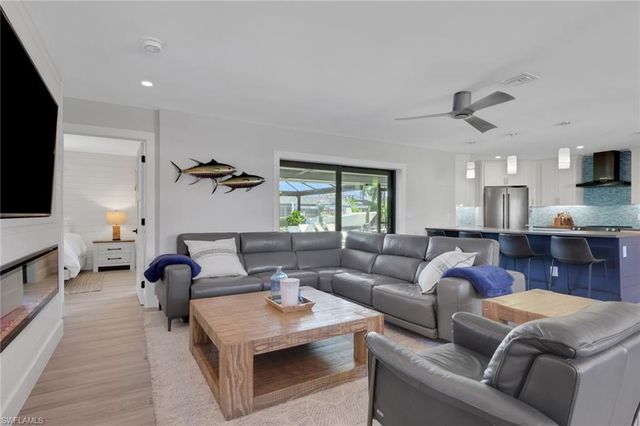 27129 Holly LN, Bonita Springs, FL 34135