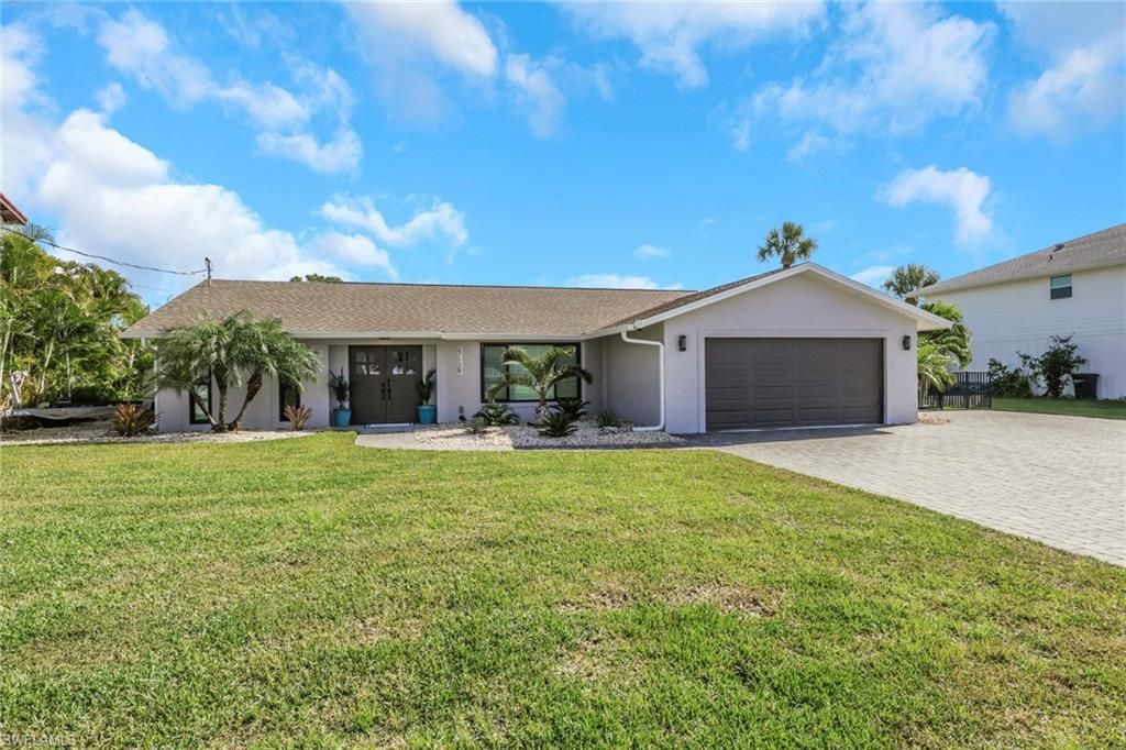 27129 Holly LN, Bonita Springs, FL 34135