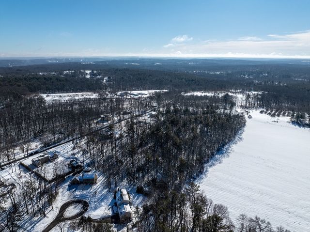 82 Dodge Hill Rd, Sutton, MA 01590