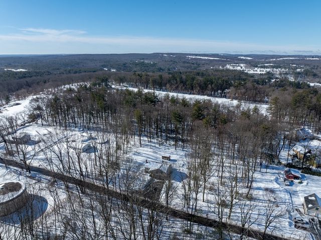 82 Dodge Hill Rd, Sutton, MA 01590