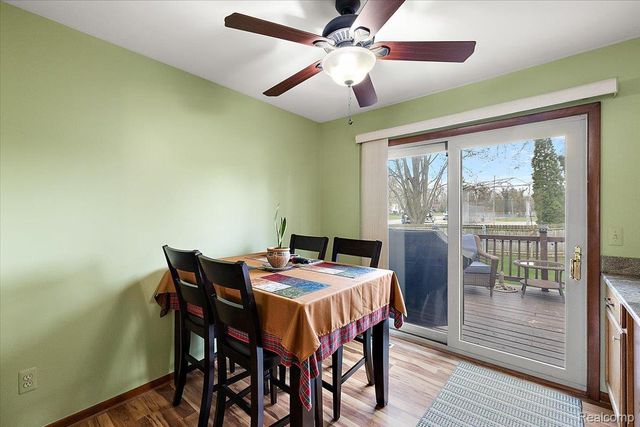 490 Glenn Court, Lake Orion Village, MI 48362