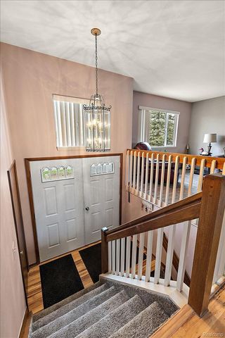490 Glenn Court, Lake Orion Village, MI 48362