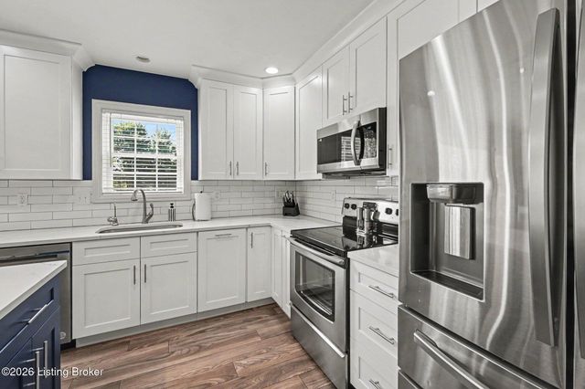 4314 Pleasant Glen Dr, Louisville, KY 40299