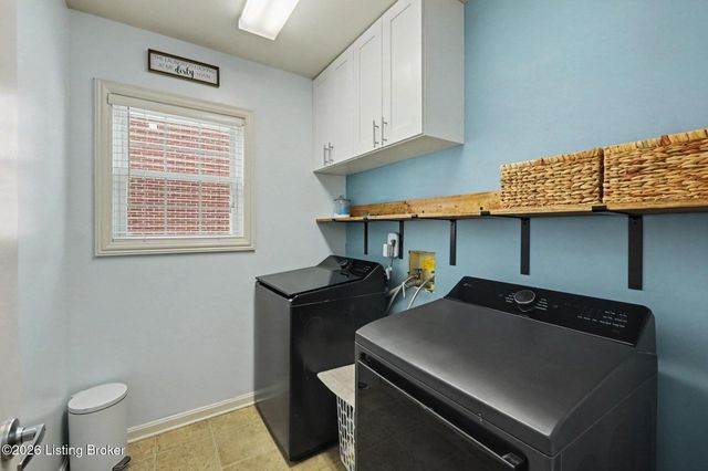 4314 Pleasant Glen Dr, Louisville, KY 40299
