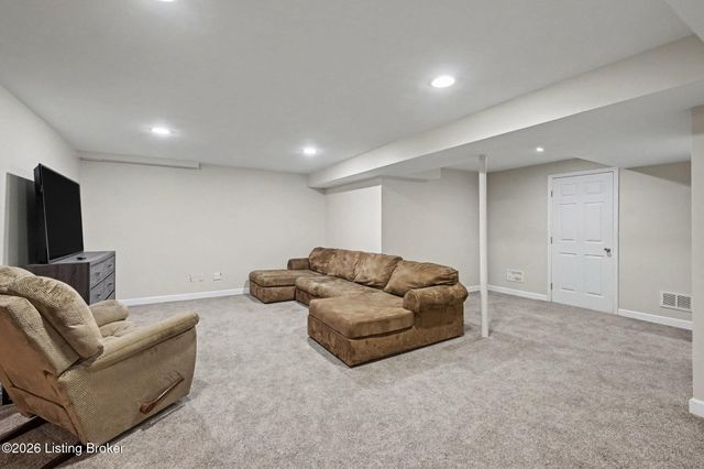 4314 Pleasant Glen Dr, Louisville, KY 40299