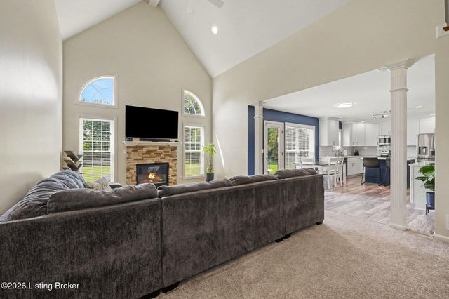 4314 Pleasant Glen Dr, Louisville, KY 40299