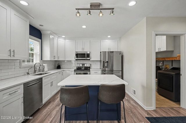 4314 Pleasant Glen Dr, Louisville, KY 40299