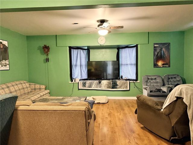 24353 300th Street, Jamesport, MO 64648