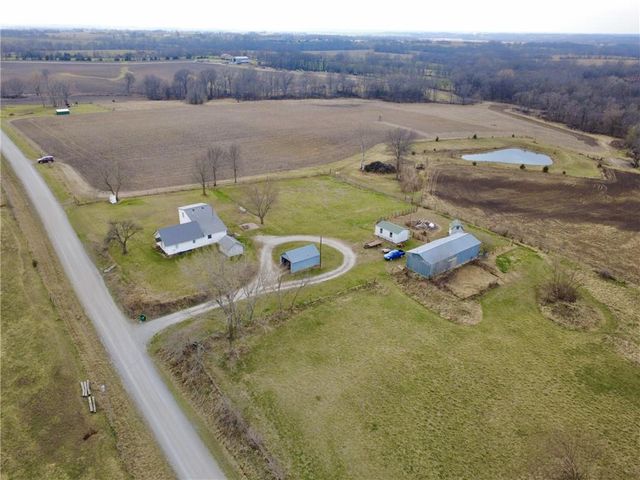 24353 300th Street, Jamesport, MO 64648
