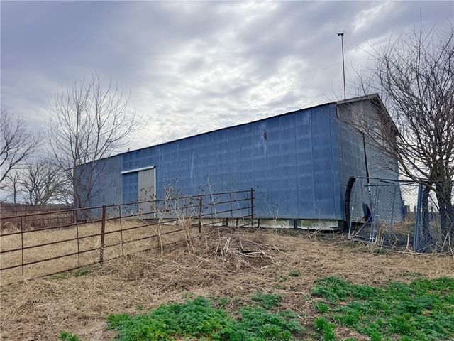 24353 300th Street, Jamesport, MO 64648