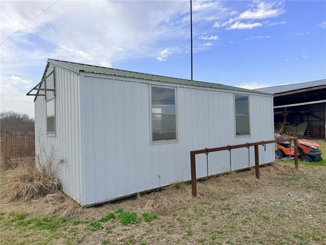 24353 300th Street, Jamesport, MO 64648