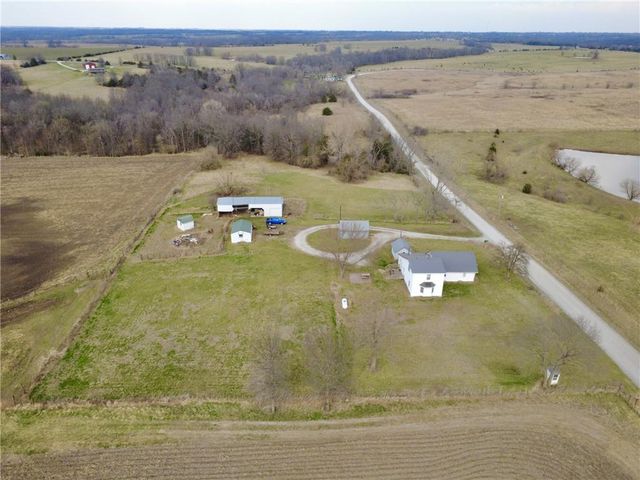 24353 300th Street, Jamesport, MO 64648