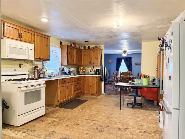 24353 300th Street, Jamesport, MO 64648