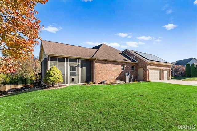 166 Berringer Drive, O'fallon, IL 62269