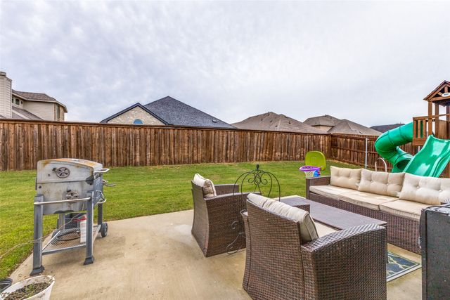 815 Wolf Springs Road, Ferris, TX 75125