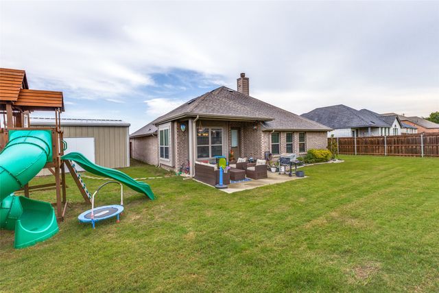 815 Wolf Springs Road, Ferris, TX 75125