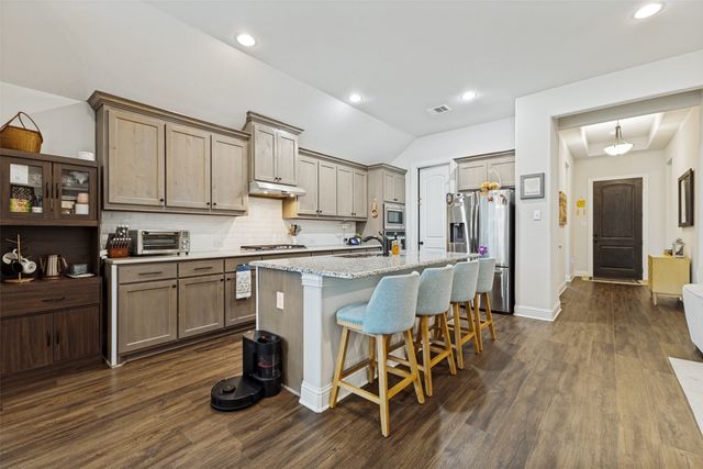 815 Wolf Springs Road, Ferris, TX 75125