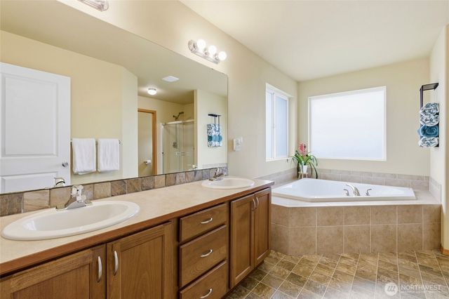 3251 S 375th Place, Auburn, WA 98001