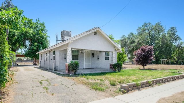 5458 E Tulare Street, Fresno, CA 93727