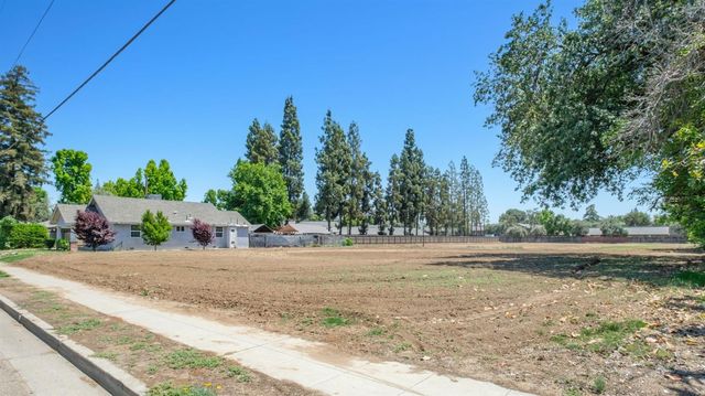 5458 E Tulare Street, Fresno, CA 93727