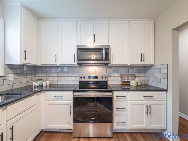 21116 Warren Ave, Chesterfield, VA 23803