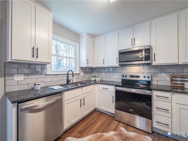 21116 Warren Ave, Chesterfield, VA 23803