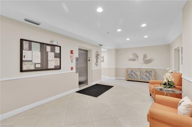 9101 Southmont CV # 202, Fort Myers, FL 33908