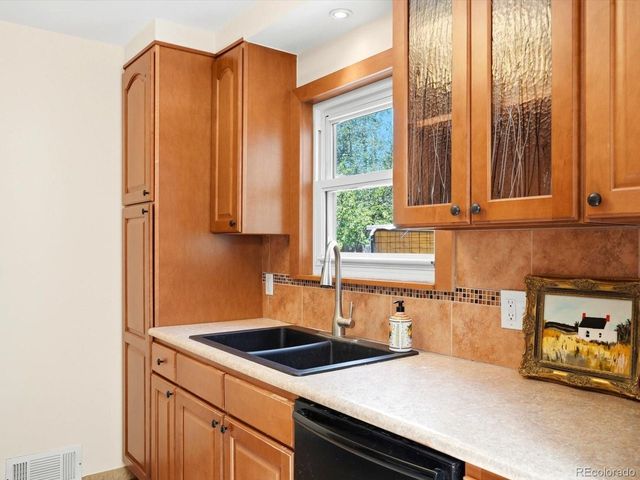 1440 S Hudson St, Denver, CO 80222